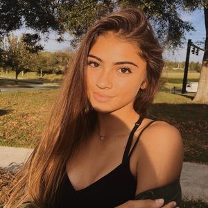 Meet your Posher, Isabella